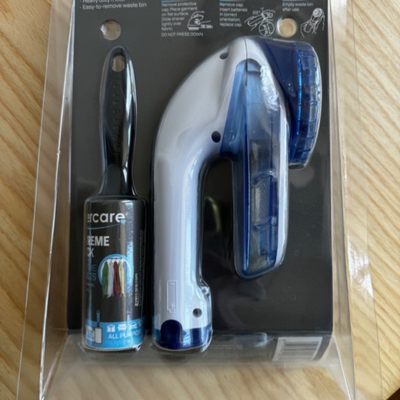 Evercare *NEW* Large Fabric Shaver with Bonus Travel Roller - Picture 3 of 3